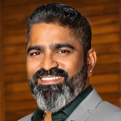 CEO of @Bloomingdale_PR | Fractional CMO @AnssiWC | Life & leadership coach | Author | Founder @iprf; @vikypedia2;