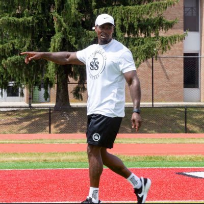 beenlikethis's profile picture. Univ of Akron Graduate| Certified Sports Specialist | Performance Coach|Freshman All-American Team | All time leading freshman record | Ex Pittsburgh Steeler
