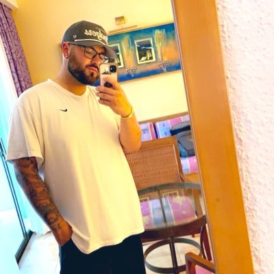 future trophy husband. |him| Psalm 55:22 ✝️ ⁶𓅓 Broncos🐴 Lakers 🤴🏾Avs🏔️ Buffs🦬
