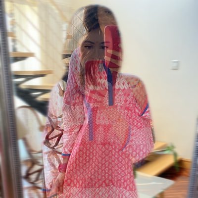 Hasmita_A's profile picture. Just a ghee-loving girl that’s a minimalist at heart | Writer, Editor, Stylist + Content Consultant | Sharer of food + design finds.