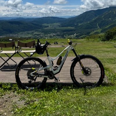 いんたーねっつ運用系ITドカチン40代おっさん。ネットワークエンジニアだけど大好物はサーバインフラ&データ分析系。ハニーポッター。属性:自宅サーバ民/MTBエンデューロ/ダウンヒル/トライアスロン/インラインスケート いつも栃木市周辺をふらふらロードorMTBで走ってます。愛車はデリカD:5(LDA)とSW20(3型)