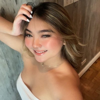 IrishSanz22's profile picture. 