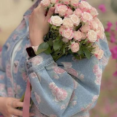 zeenah_21's profile picture. Nurse 🩺💉
نحنُ جزء
 من الاشياء 
التي نحِب 🤍🦋.