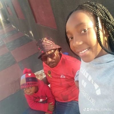 @KingTsholo012