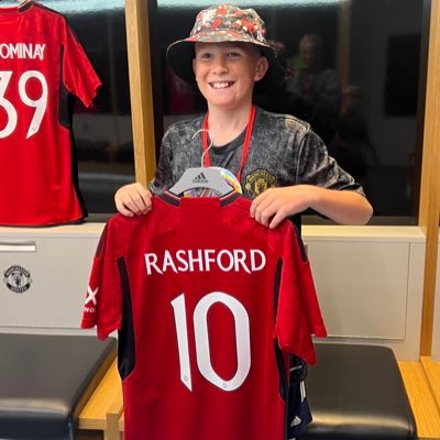 👦Dexter Rosier 🏃♂️11 year old fundraiser 🏆Pride of Reading Award Winner 📍Berkshire, UK 👩👦Account managed by mum Samantha Rosier #bemoredexter