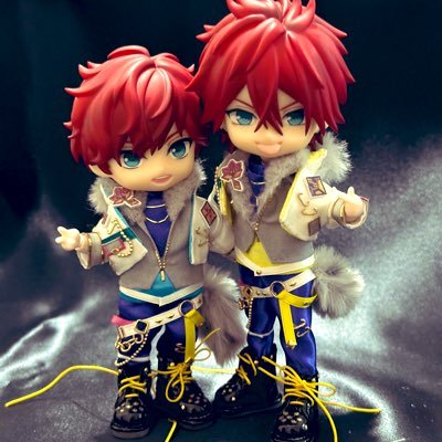 beebeebeenanana's profile picture. 梶原岳人さん/燐音くん/一彩くん/あんスタの衣装や小物など制作物の記録🐝🐝🐝🐝 #クレビTRIP衣装制作記 #クレビスタフォニ衣装制作記 #マトリックス衣装制作記