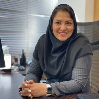 Mobinabaniasadi's profile picture. خرده نوشته‌های یک جامعه‌شناس مستقر در بورس