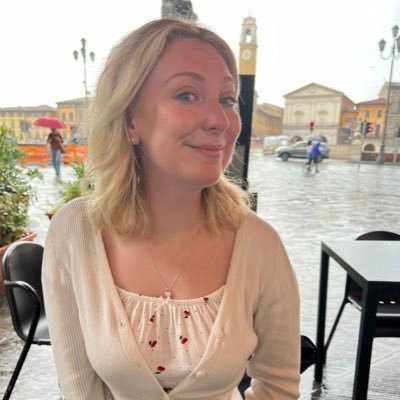 Journalist for @bbcspotlight 💻 email me eve.watson01@bbc.co.uk
