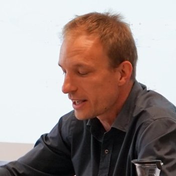 Doctor en filosofia i matemàtic. Professor a la càtedra ètica d'@IQSbarcelona (URL). Participo de @cijusticia, @alliuremobil i @fiscalitatjusta.