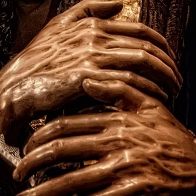 JLAmaro43's profile picture. No confundas mi personalidad con mi actitud; mi personalidad es quién soy, mi actitud depende quién seas tú.