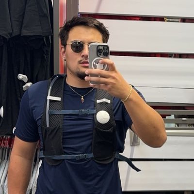 mxmcnl's profile picture. 