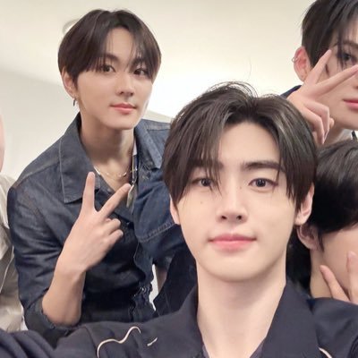 fan account ~✩⋆｡𖦹 ₊˚🎧ྀི •ᴥ• ✿ ┈┈ Sh Jw ♡ ┈┈ ✿ Enhypen is my happiness 🐩🐈🫶🏻 #reviewlaksika 🩵 เเอคสำรอง @laksika0809 🤍 #laksikaupdate ꔣ˚.♡