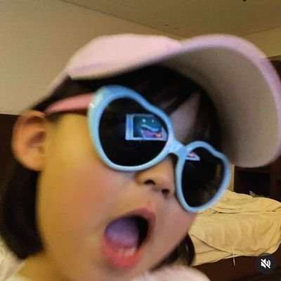 Janivaaaaa's profile picture. 