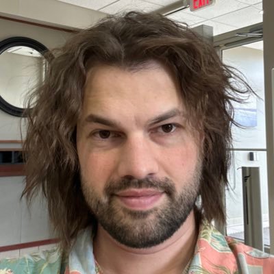 Building new stuff || CTO @Lobbyso (exited)|| teaching software engineers AI tools, and AI software tricks.