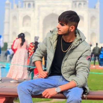 RMeena17019's profile picture. I love my india 🇮🇳