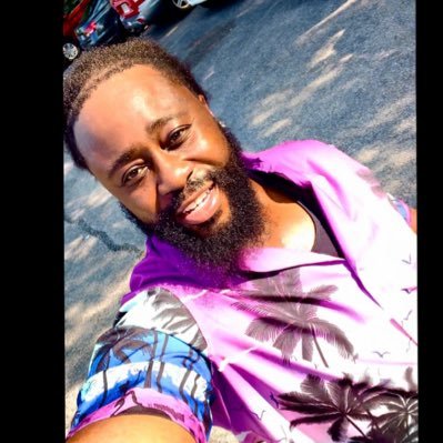 just a smooth dude with that Glow Baby Gym is Life praise Jah 🙏🏿💪🏿💪🏿🇬🇾 ig - 1st_Block_Freeze