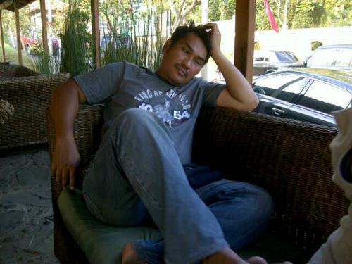 Benmozdamanik's profile picture. 