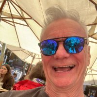Rebel without a clue (@chromemolly) 's Twitter Profile