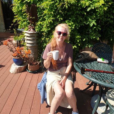 kikiD56621277's profile picture. Grandma who's a hothead , a pothead and loves Jesus . Good luck with that ! Oh I don't do dms