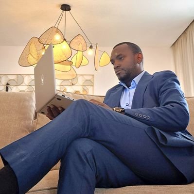 Jessmen26's profile picture. #1000couleurs,

métier du conseil & leader de transformation 

 🇨🇩🇨🇩