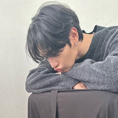 — 𝗠𝘆 𝘀𝘄𝗲𝗲𝘁𝗶𝗲 @jeffsatur / @barcodetin ♡︎ !!
ִ۫ ꯭𓈒🪐 ׄ ★ — 好き ⭒๋࣭
“A light that embraces a shadow will never lost in darkness”
