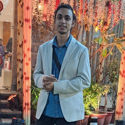 DeharNath's profile picture. I see the world in stories, so I always told them.