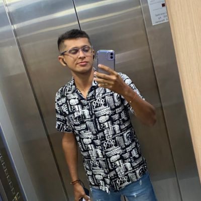 CavanzoAlmeida's profile picture. Software developer🧑🏻‍💻 && indie creator ⚒️