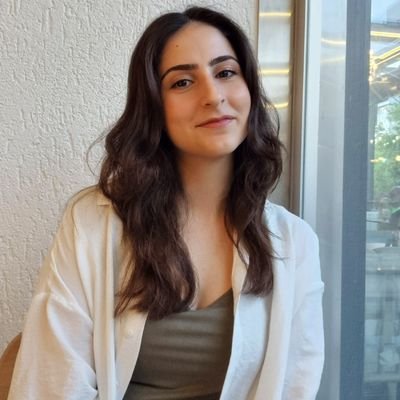 gizemozmerall's profile picture. khas