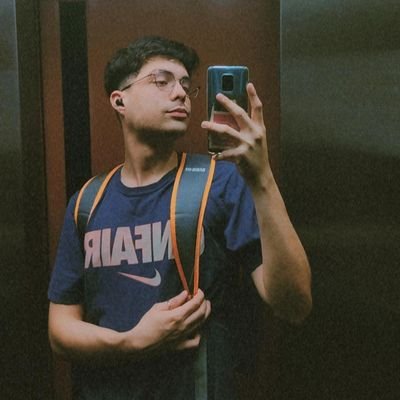MrReyes_99's profile picture. insta: leandroreyes1999