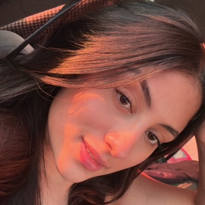 gabyydiias27's profile picture. 