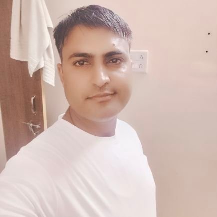 Jeetramcho70225's profile picture. 