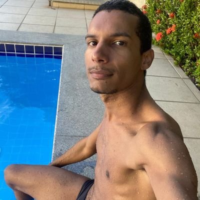 otremdas7's profile picture. geógrafo e concurseiro do cacd vivendo num mix de estudos e tesão acumulados. 🤦🏽‍♂️🤷🏽‍♂️