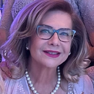 Golnar Jahanbani. 𝒻𝒶𝓃さんのプロフィール画像
