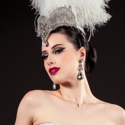 Australian Burlesque Artist
Learn burlesque with me:
https://t.co/OBSBDRgVvk