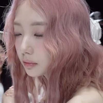 SONE&laufey fan. ᴇᴅᴛᴡ ɢɪʀʟ 🍰🍓 reserva: @catgalaxy02