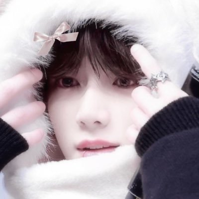 lovtyunie's profile picture. ⋆౨ৎ˚⟡˖ ࣪ home : txt ༘⋆