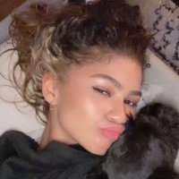 charlotte (@zendayqs) 's Twitter Profile Photo charlotte (@zendayqs) 's Twitter Profile Photo