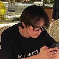 ziA— (@hyucklcvee) 's Twitter Profile