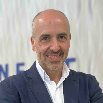 Finect. Juntaletras y cuentista. Autor del libro 'Para qué sirven realmente los mercados financieros'. Papá de 6 churumbeles