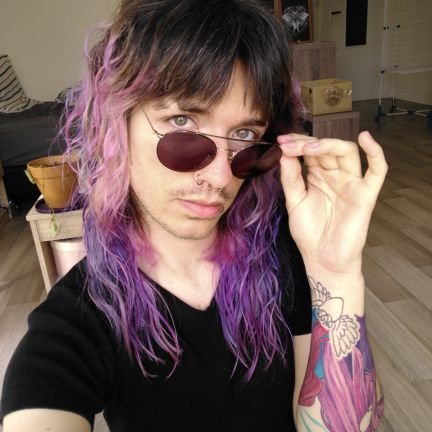 28yo. Video game & cardboard game freelance translator EN→FR
American Arcadia 🏃
The Cosmic Wheel Sisterhood 🛞
Shitpost 💩
Vegan 🌱
Agenre - iel 🏳️⚧️🏳️🌈