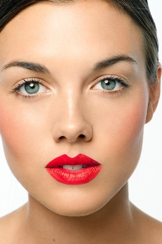 Los Angeles based freelance make-up artist. Available for events, weddings, television and film.