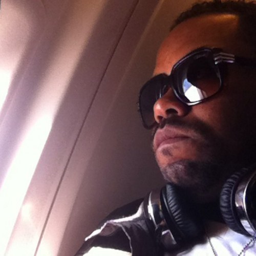 SAVALLACE's profile picture. SAVALLACE is making the music he loves; telling the stories of the streets, and the people he meets. His music is a blend of Hip Hop Funk Rock Pop and R&B