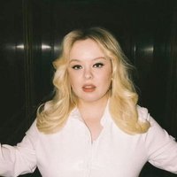 Prof. Hasna Malfoy (@lanightbook) 's Twitter Profile