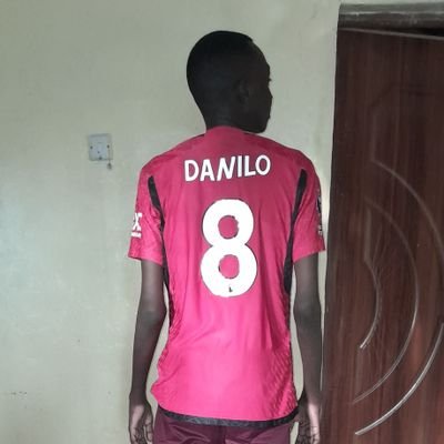 DanielKomb25120's profile picture. Full time Manchester United supporter @Ggmu @BF8 is my Idol