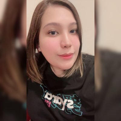 micamarie_29's profile picture. La vie est est belle