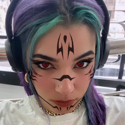 {•ᴅᴏᴇs ᴛʜᴇ ʟɪᴛᴛʟᴇ ᴏɴᴇ ᴡɪᴛʜ ᴛʜᴇ ᴄʜᴇᴇᴋʙᴏɴᴇs ᴋɴᴏᴡs ᴛʜᴀᴛ ᴛʜᴇ ᴘʀɪɴᴄᴇ ɪs ɪɴ ʟᴏᴠᴇ ᴡɪᴛʜ ʜɪᴍ?•} 𝕓𝕠𝕠𝕜𝕤𝕥𝕒𝕟 19/50 𝕝𝕚𝕧𝕣𝕠𝕤