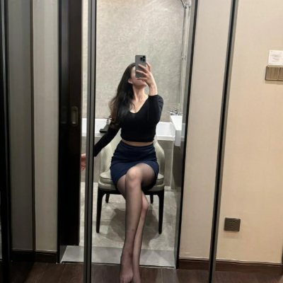 piruas's profile picture. "A nature enthusiast with a deep love for flowers 🌸 Exploring the beauty of botanical wonders one bloom at a time."