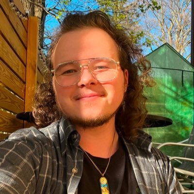 micahhevans's profile picture. PSU Horticulture 🍎