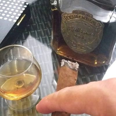 DeChabDeglas's profile picture. ...life goes on!...
difficile à suivre, dure à aimer