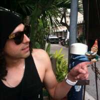 Antonio_702's profile picture. Dying to Live